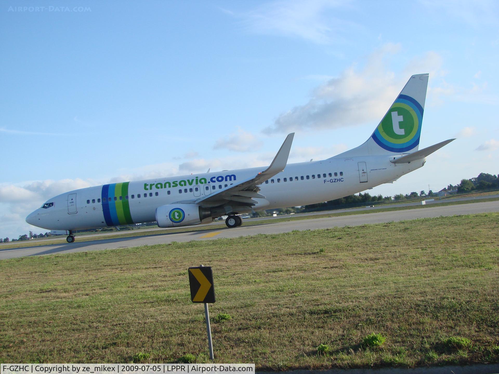 F-GZHC, 2008 Boeing 737-8K2 C/N 29651, Taxing after landing
