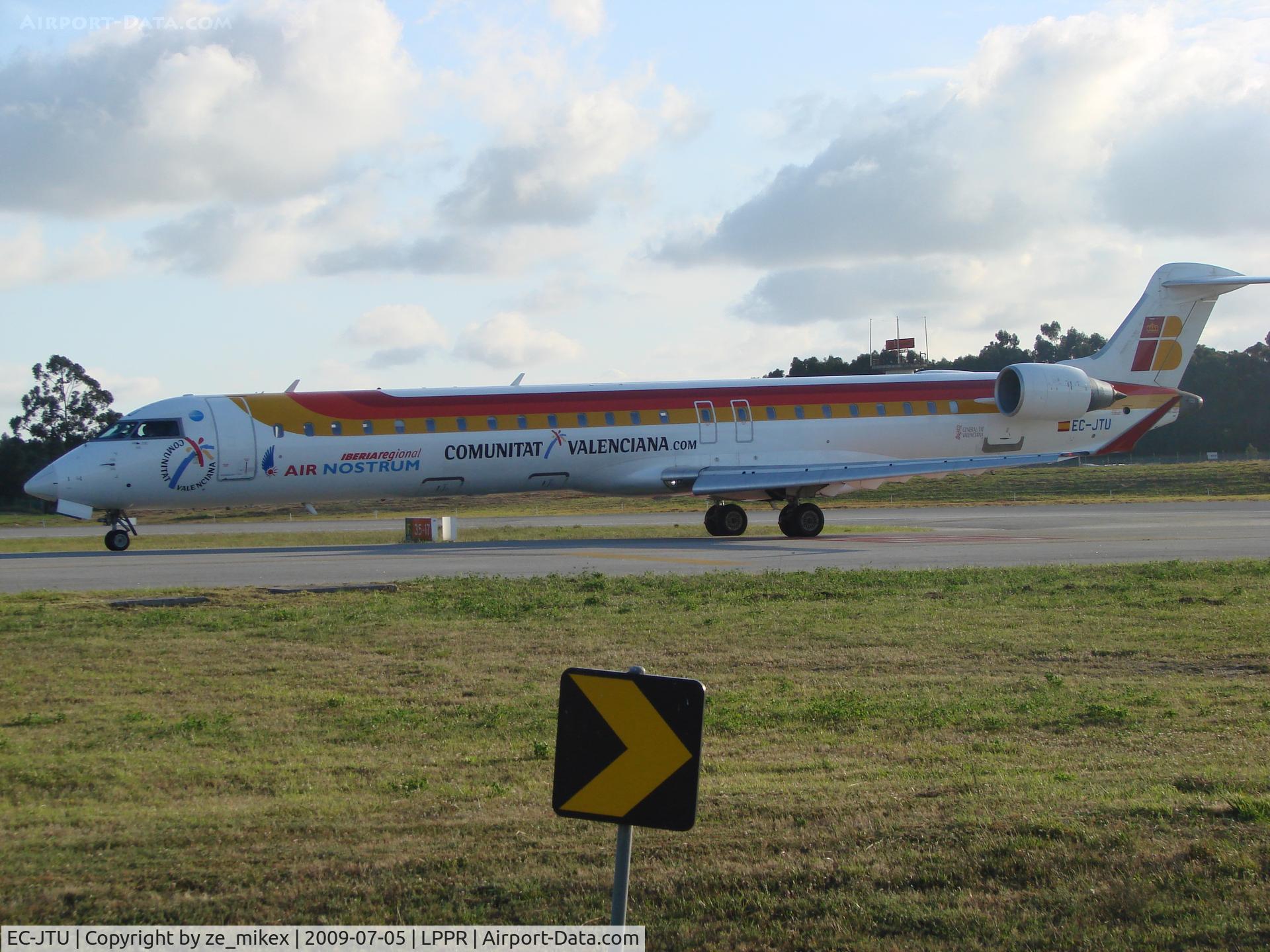 EC-JTU, 2006 Bombardier CRJ-900 (CL-600-2D24) C/N 15079, Taxing after landing