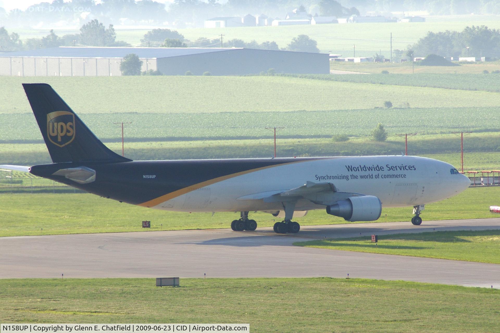 N158UP, 2004 Airbus A300F4-622R C/N 0847, At Runway 27 for departure