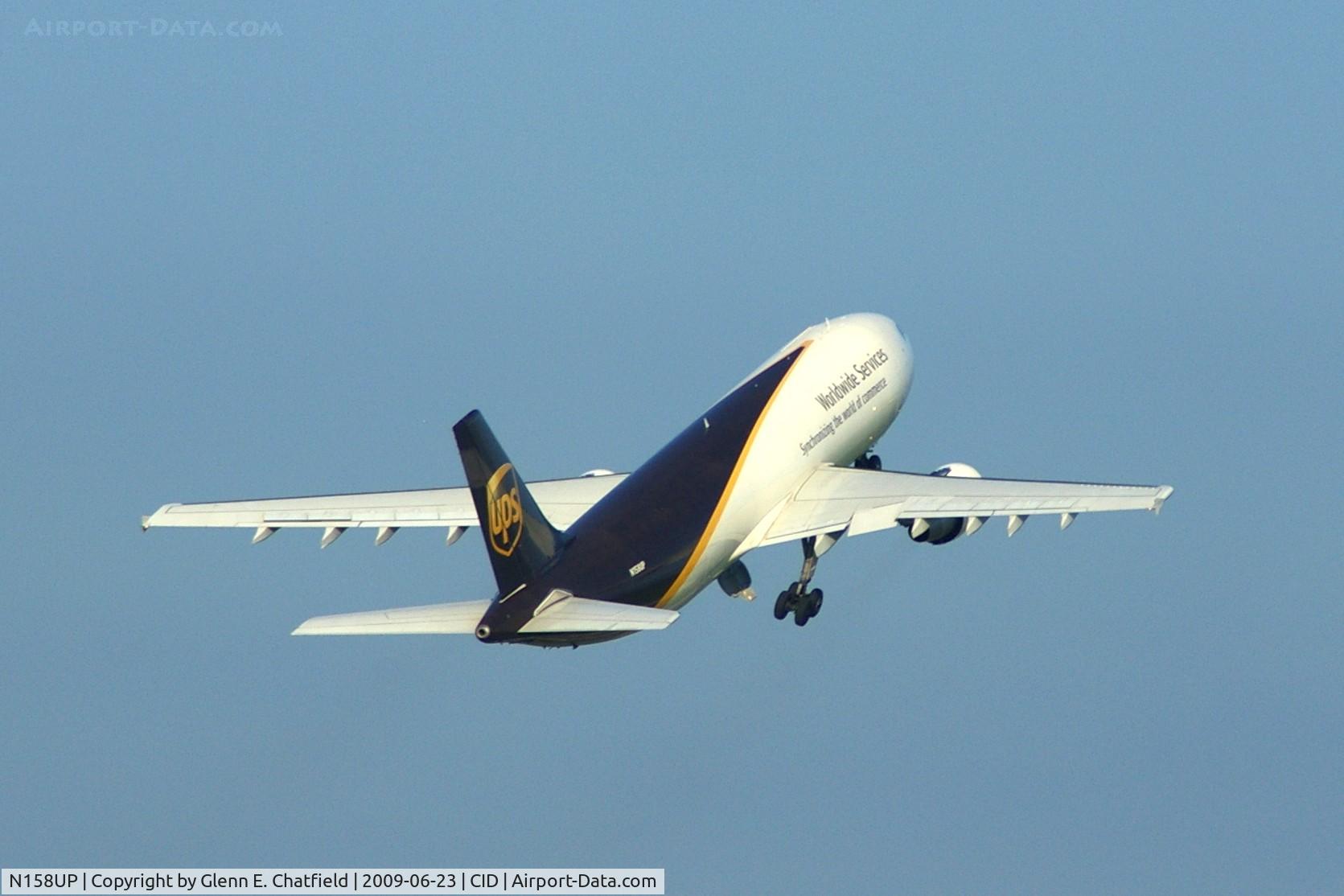N158UP, 2004 Airbus A300F4-622R C/N 0847, Climbing out off of Runway 27