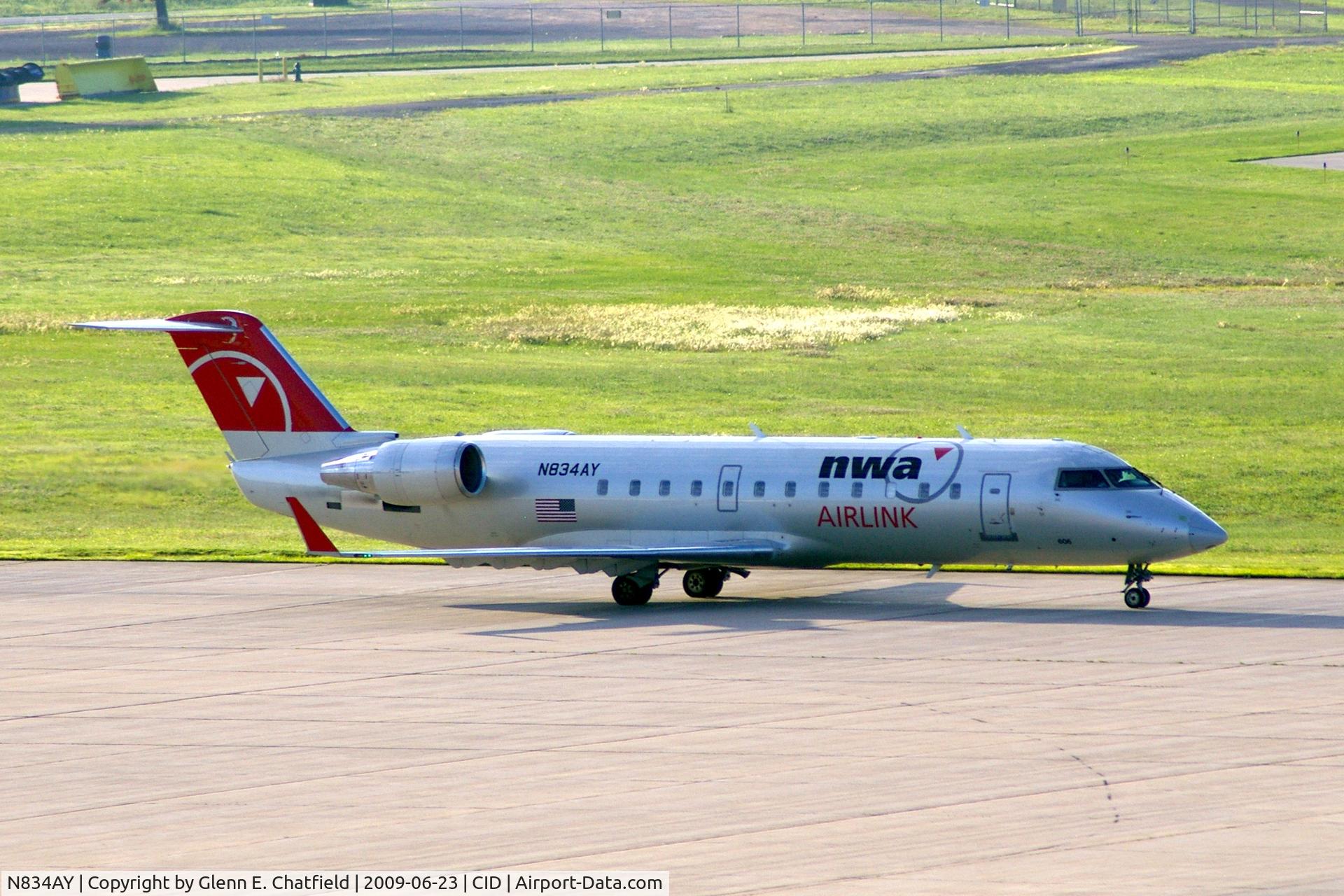 N834AY, 2005 Bombardier CRJ-200LR (CL-600-2B19) C/N 8034, Taxiing to Runway 27 for departure