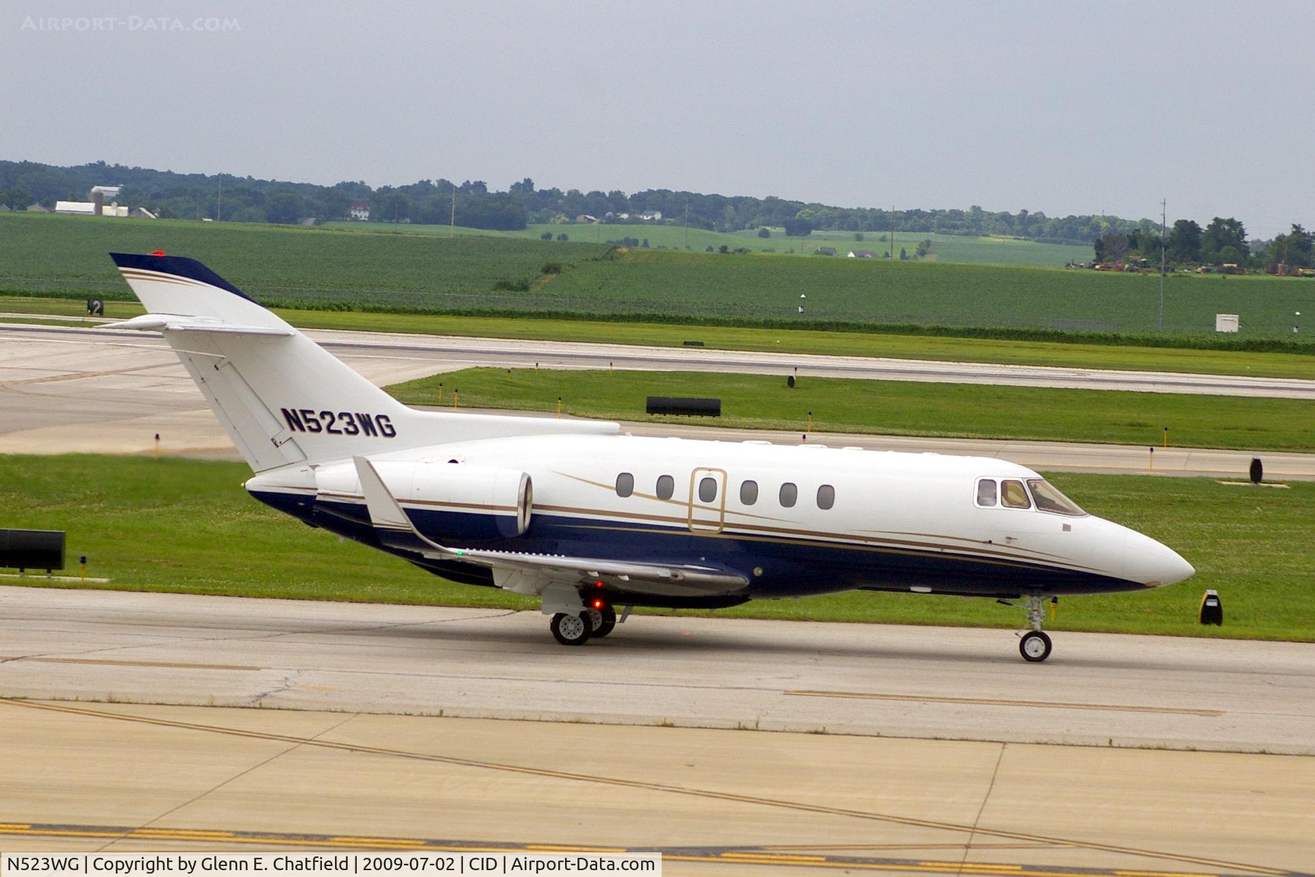 N523WG, 1987 British Aerospace BAe.125 Series 800A C/N 258086, Taxiing to Landmark FBO, after landing runway 27