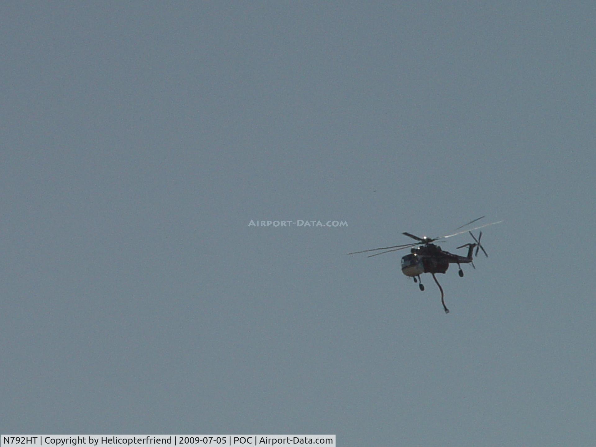 N792HT, 1968 Sikorsky CH-54A Tarhe C/N 64.049, Inbound Brackett from the nortwest