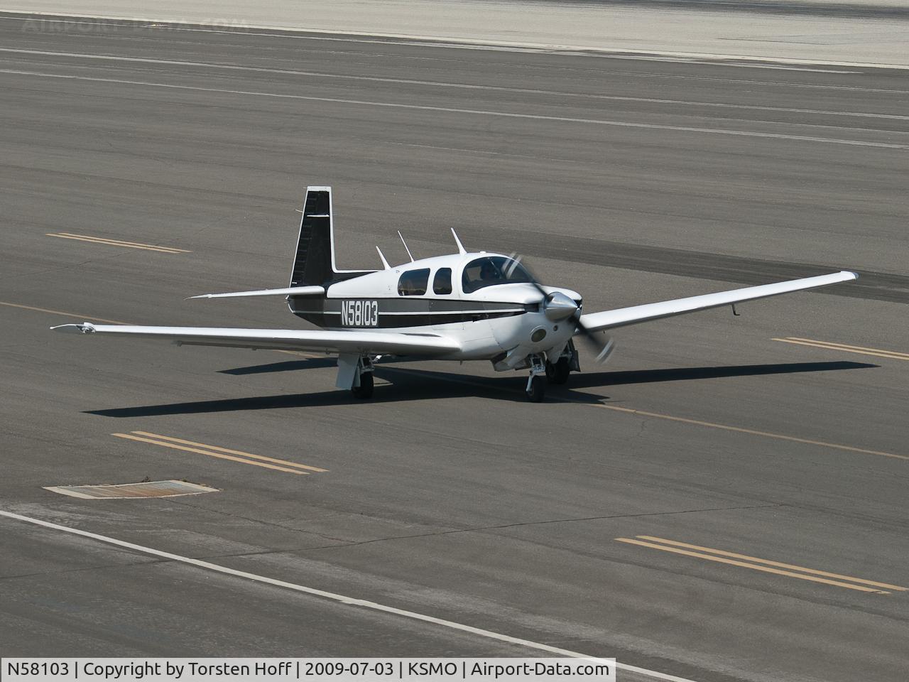 N58103, Mooney M20J 201 C/N 24-3009, N58103 taxiing
