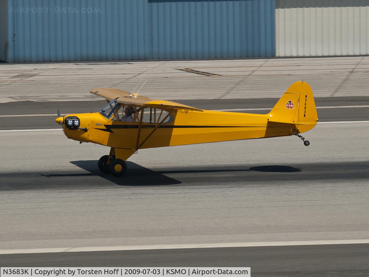 N3683K, 1946 Piper J3C-65 Cub C/N 22374, N3683K arriving on RWY 21