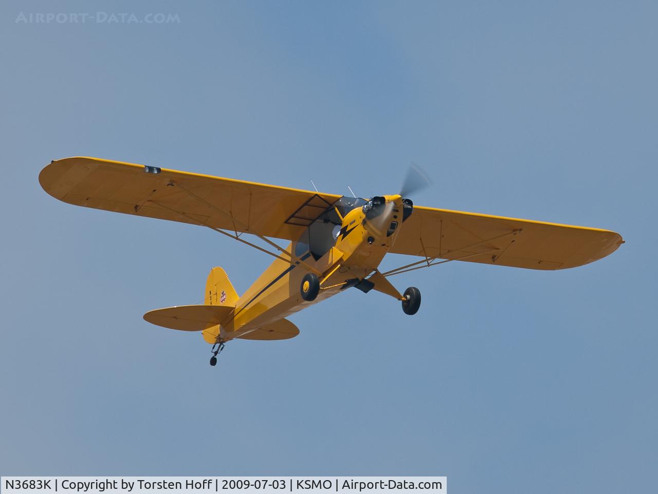 N3683K, 1946 Piper J3C-65 Cub C/N 22374, N3683K departing from RWY 03