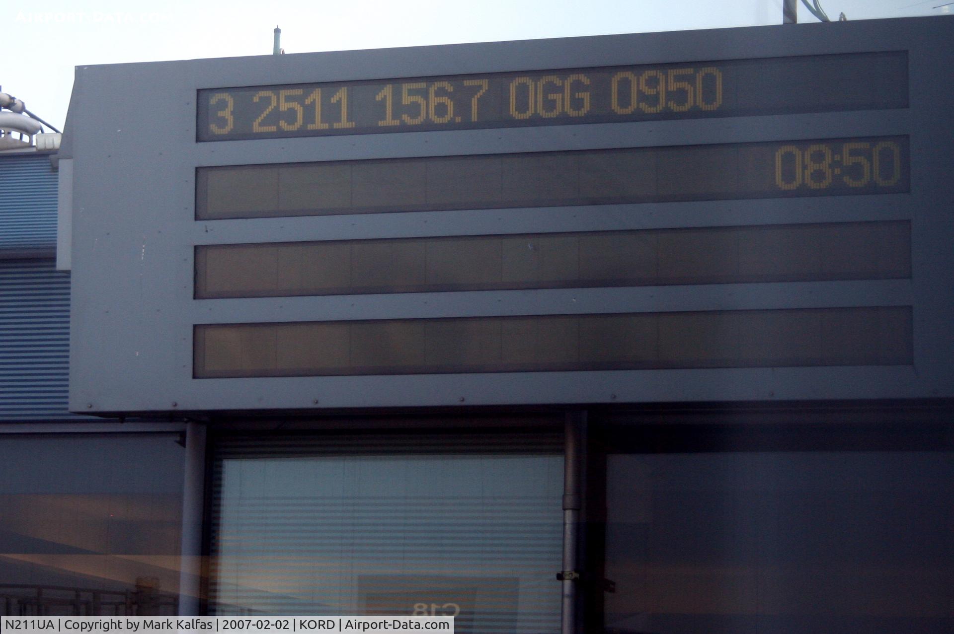 N211UA, 2000 Boeing 777-222 C/N 30217, Airplane Positioning and Information System (APIS) says it all...