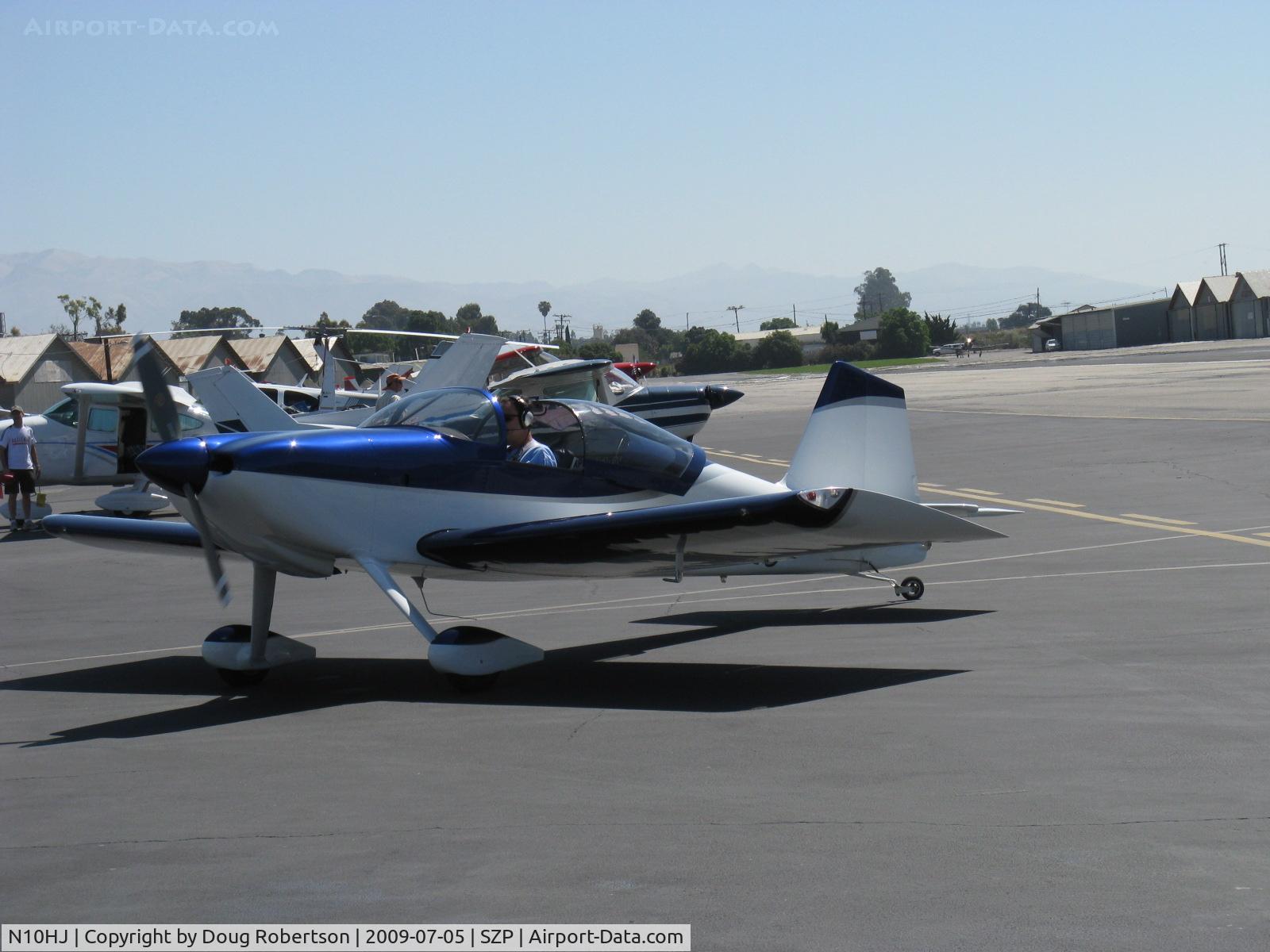 N10HJ, 2006 Vans RV-6 C/N 21622, 2006 Gerhardt VAN's RV6, Lycoming IO-360-A3B6D 200 Hp, taxi