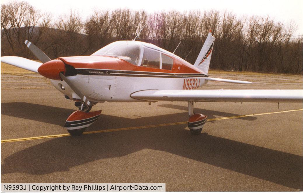 N9593J, 1966 Piper PA-28-180 C/N 28-3732, After New Paint