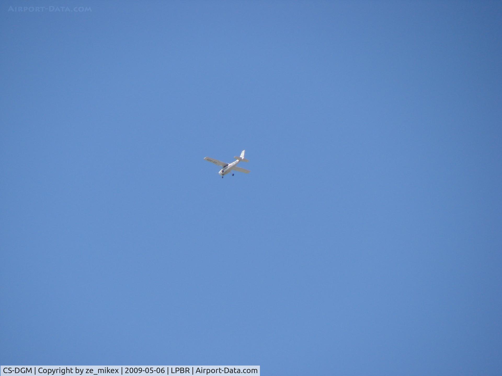 CS-DGM, 1998 Cessna 172R C/N 17280548, Passing over my house traning stalls