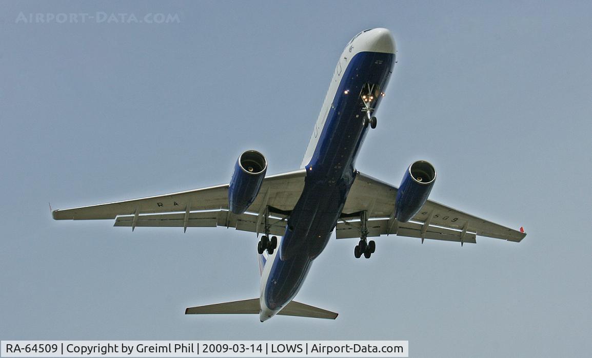RA-64509, 2006 Tupolev Tu-214 C/N 42305009, Beautiful plane