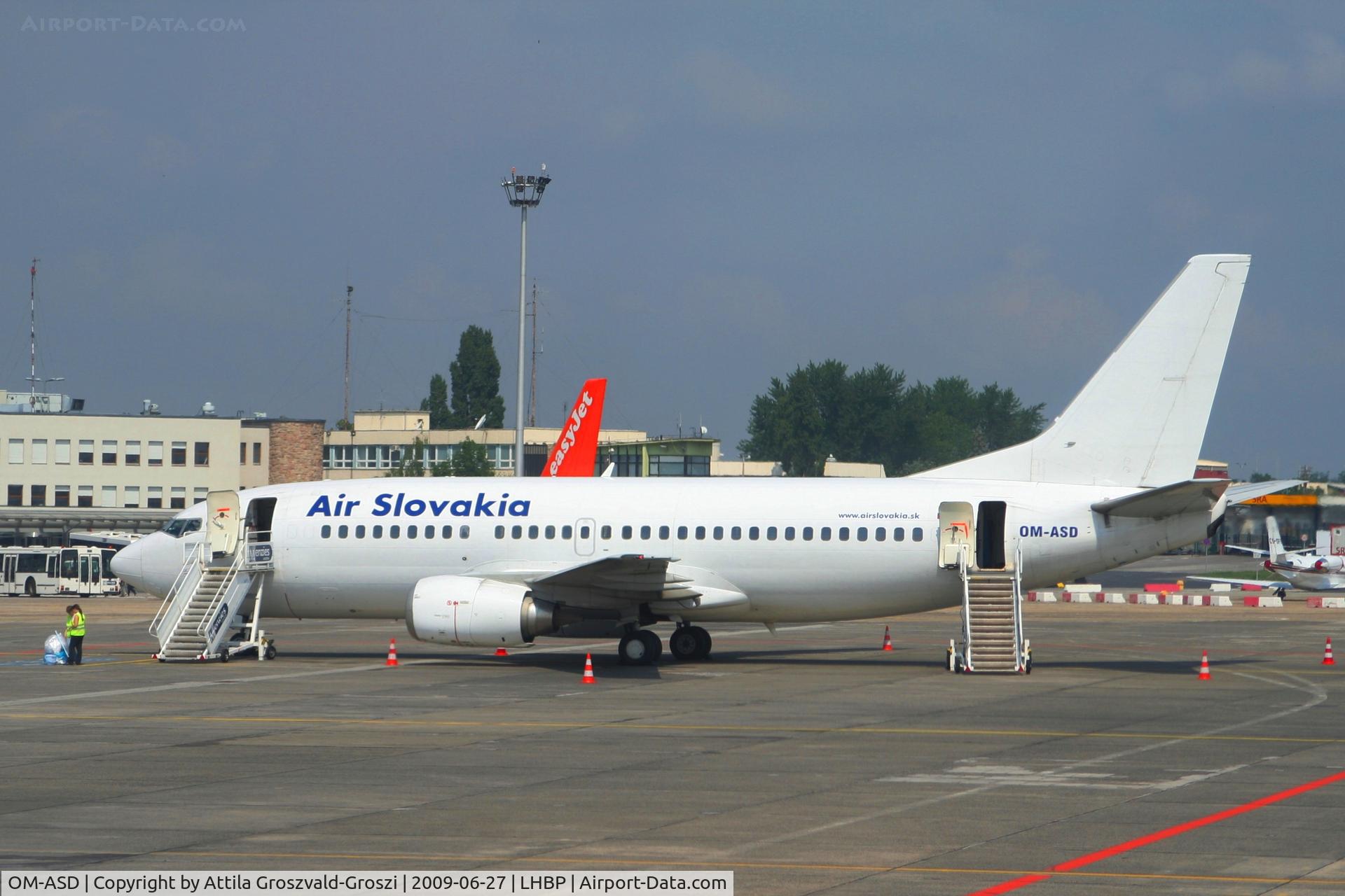 OM-ASD, 1986 Boeing 737-306 C/N 23542, Budapest Ferihegy Terminal 1. LHBP