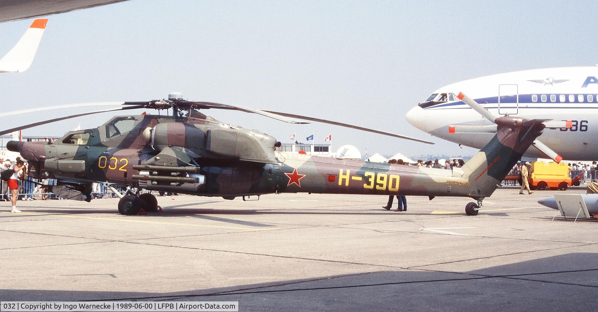 032, Mil Mi-28A C/N 003, Mil Mi-28A HAVOC (3rd prototype) at the Aerosalon 1989 Paris