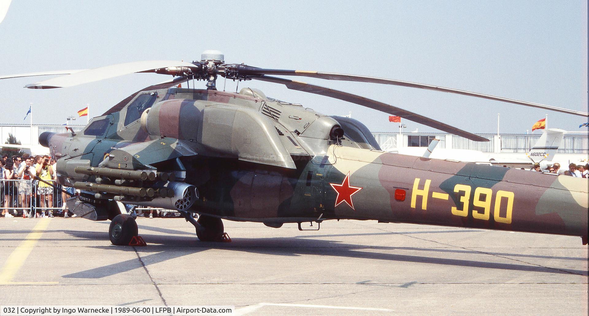 032, Mil Mi-28A C/N 003, Mil Mi-28A HAVOC (3rd prototype) at the Aerosalon 1989 Paris