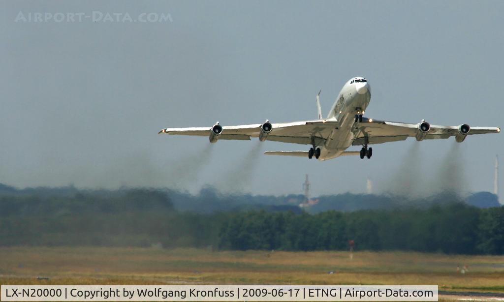 LX-N20000, 1968 Boeing 707-307C(TCA) C/N 20000, such a nice old smoker