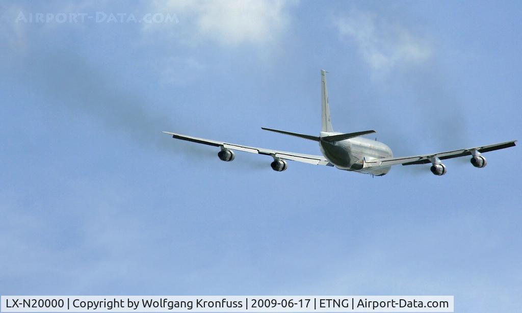 LX-N20000, 1968 Boeing 707-307C(TCA) C/N 20000, smoking away