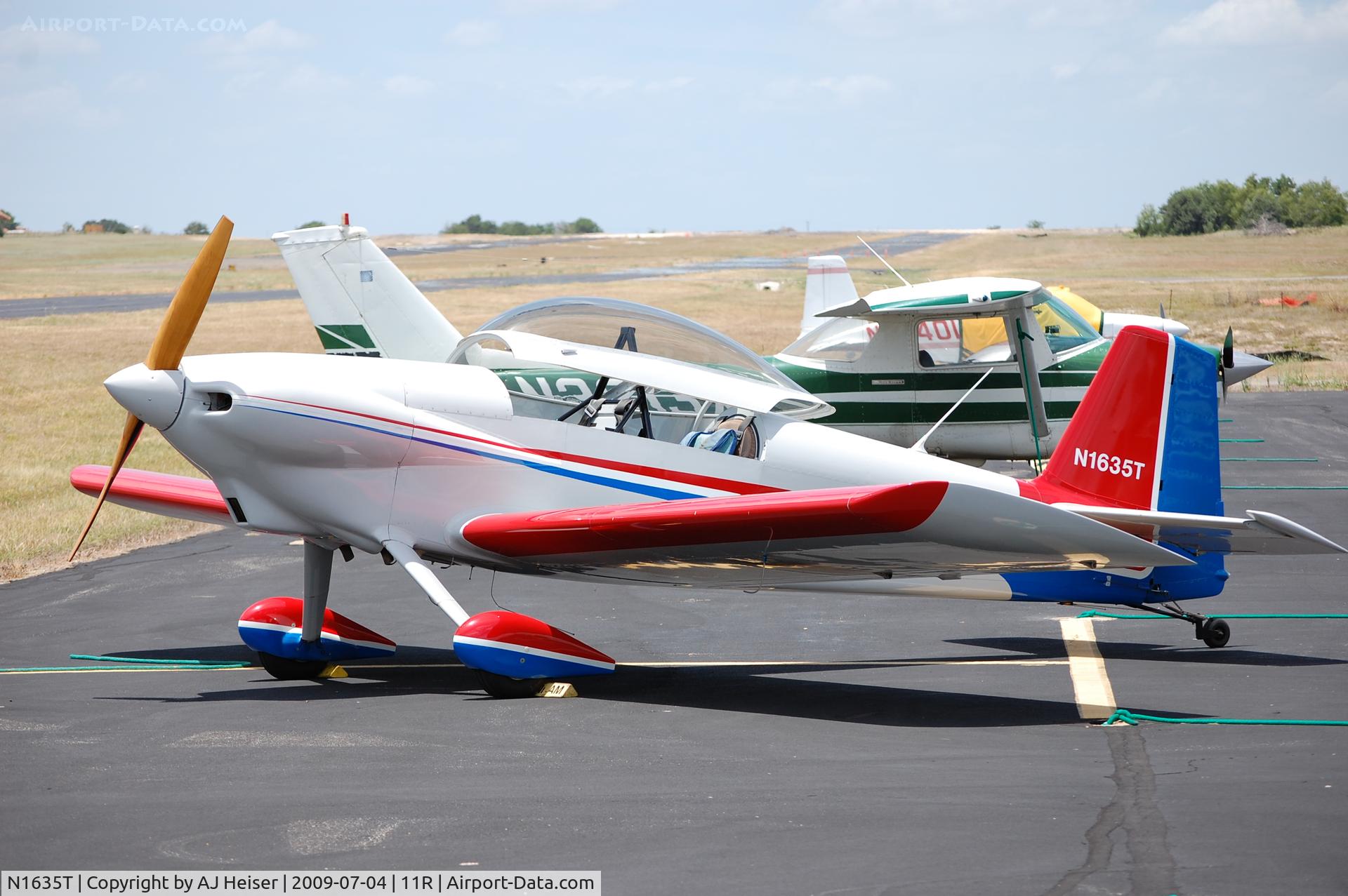 N1635T, 1990 Vans RV-4 C/N 1635, N1635T on the ramp at 11R