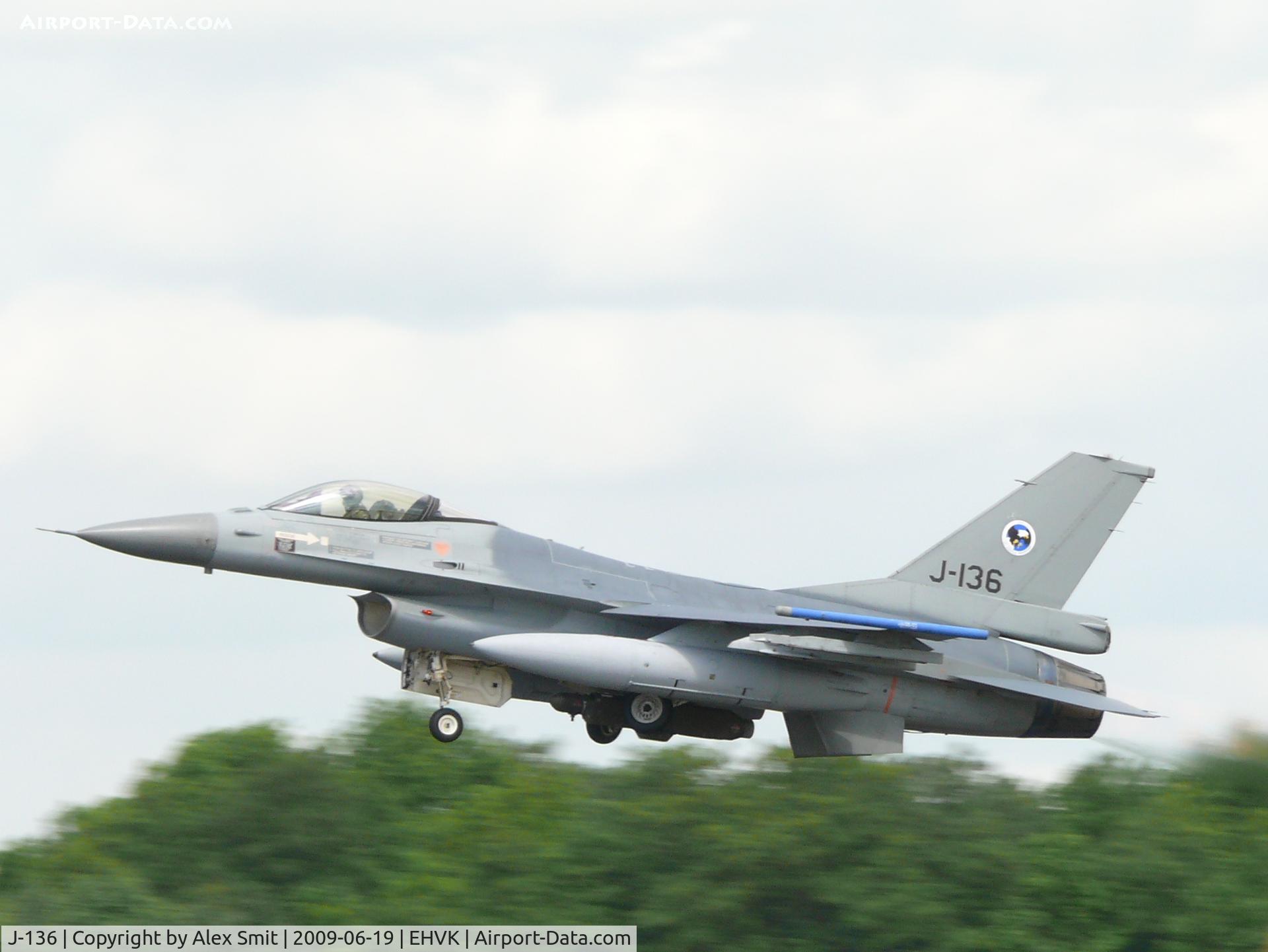 J-136, Fokker F-16AM Fighting Falcon C/N 6D-126, General Dynamics F-16AM Fighting Falcon J-136 Royal Netherlands Air Force