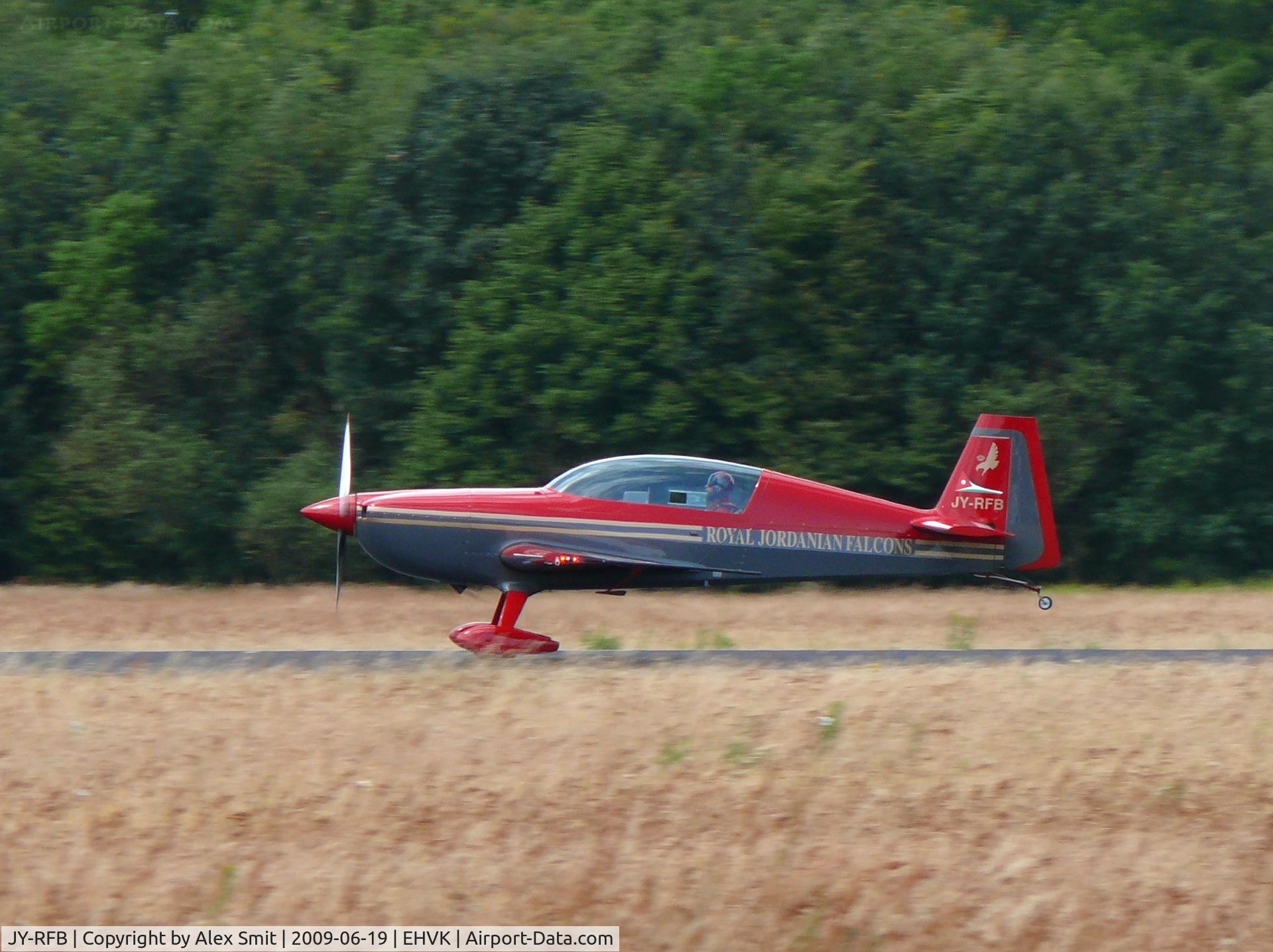 JY-RFB, Extra EA-300 C/N 1240, Extra Flugzeugbau EA300LP JY-RFB Royal Jordanian Falcons
