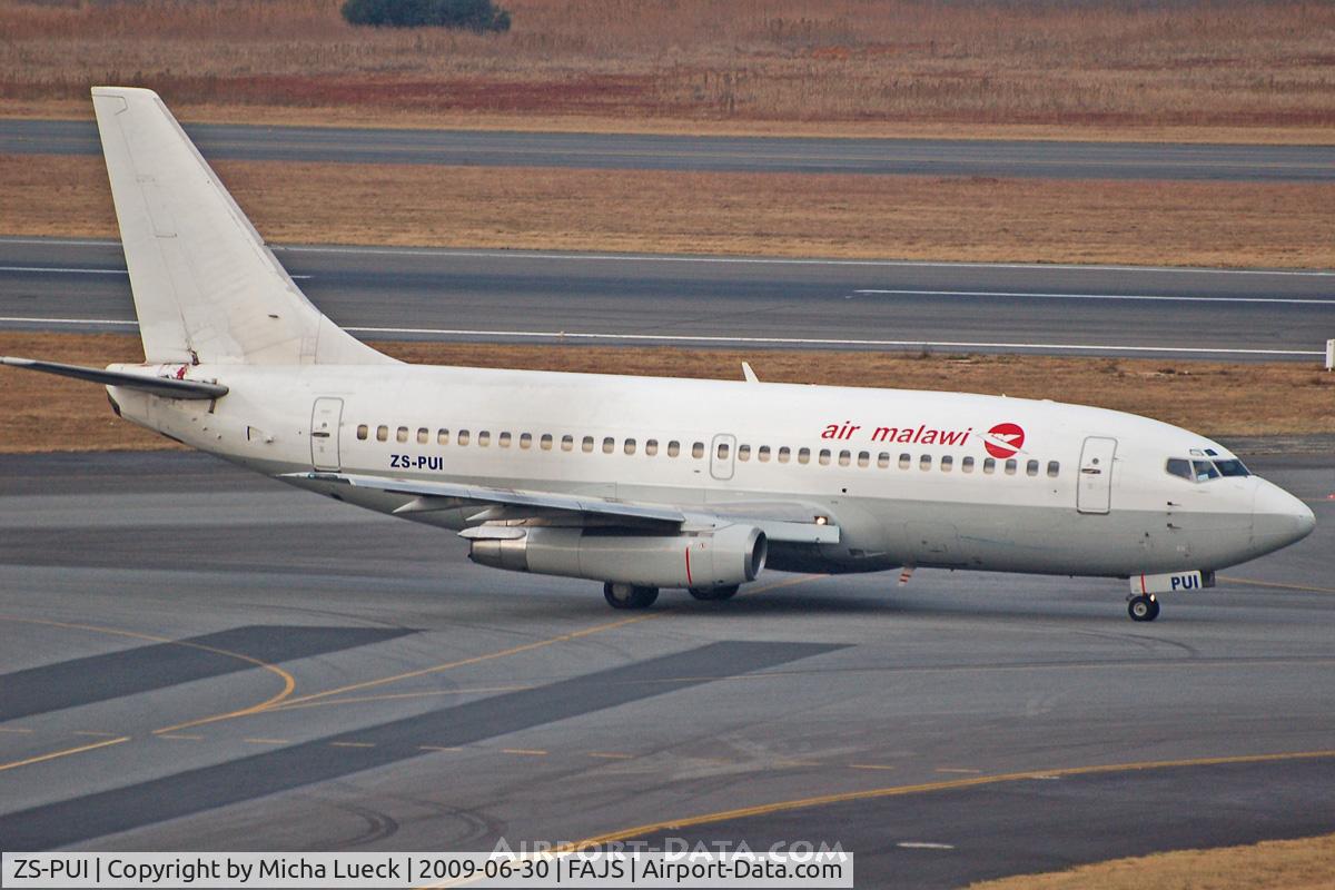 ZS-PUI, 1983 Boeing 737-2B7 C/N 22890, At Jo'burg