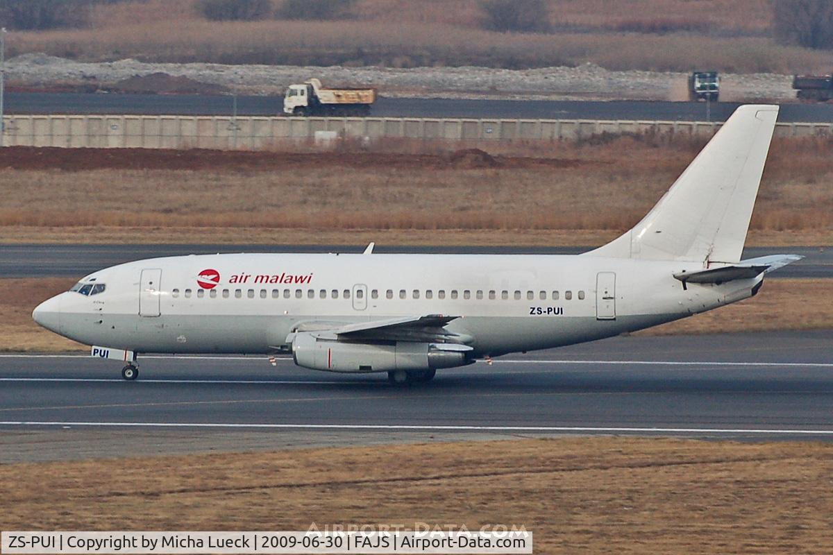 ZS-PUI, 1983 Boeing 737-2B7 C/N 22890, At Jo'burg