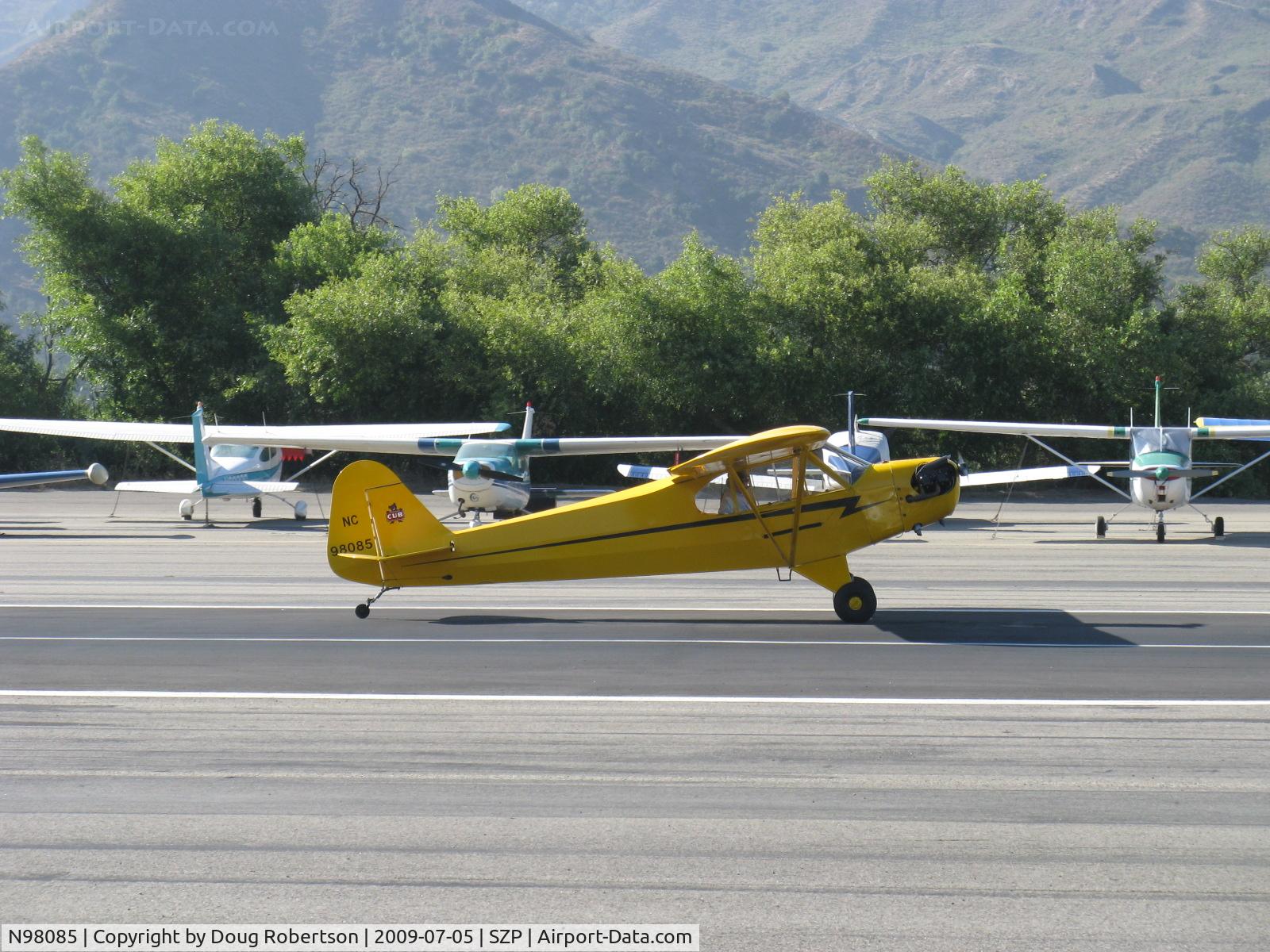 N98085, 1946 Piper J3C-65 Cub C/N 18241, 1946 Piper J3C-65 CUB, Continental A&C65 65 Hp, landing roll Rwy 22