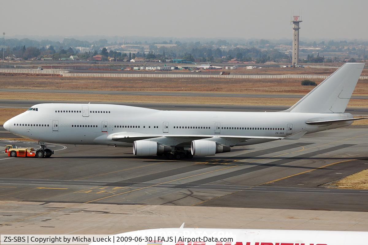 ZS-SBS, 1998 Boeing 747-4F6 C/N 28960, At Jo'burg