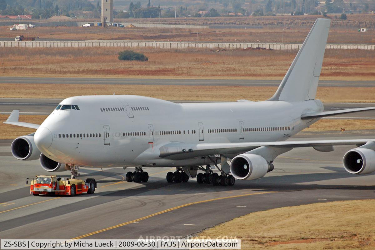 ZS-SBS, 1998 Boeing 747-4F6 C/N 28960, At Jo'burg