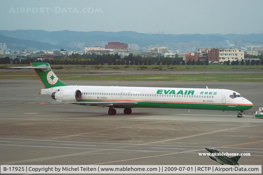 B-17925, 1997 McDonnell Douglas MD-90-30 C/N 53568, EVA Air