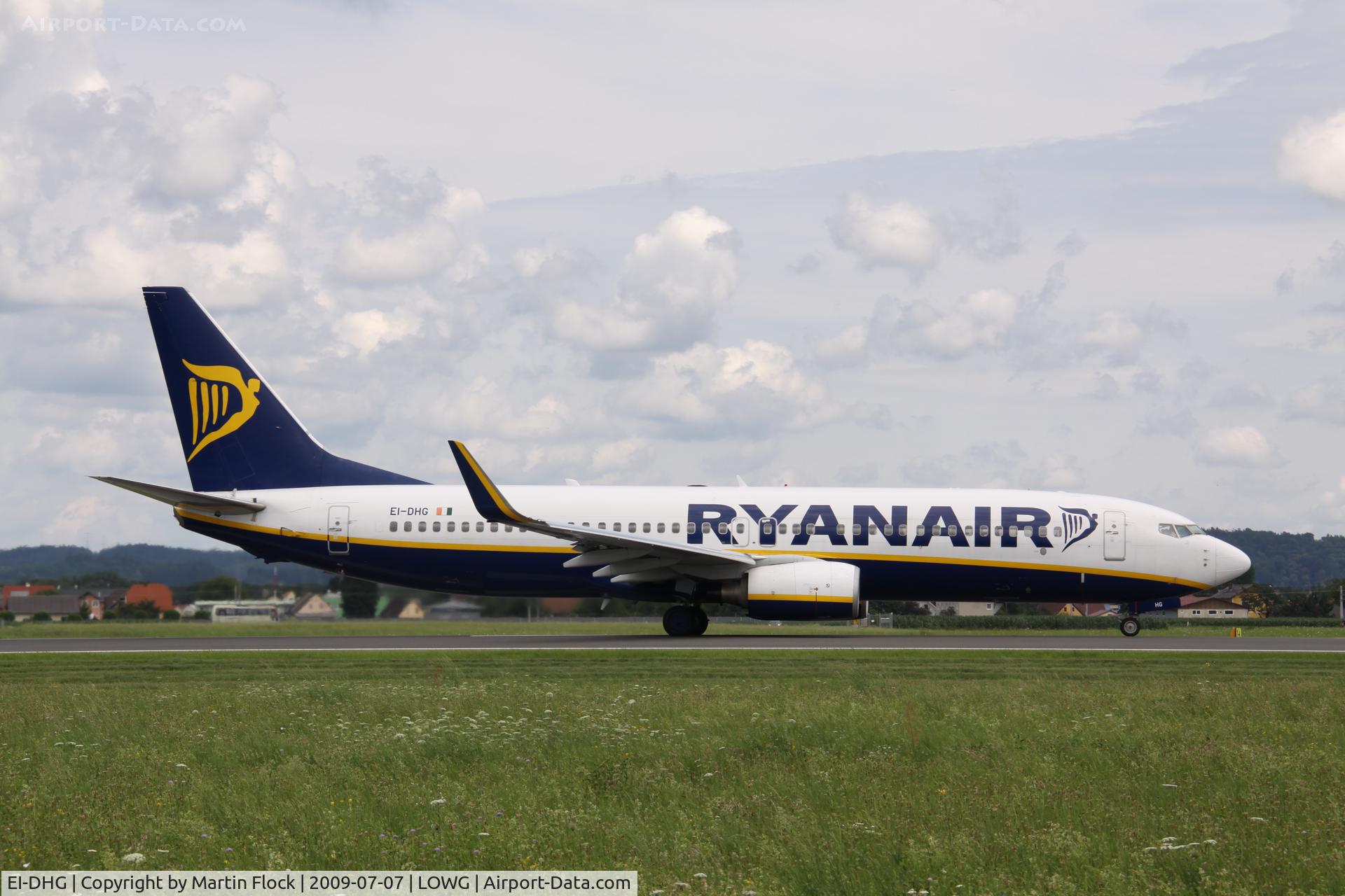 EI-DHG, 2005 Boeing 737-8AS C/N 33576, .
