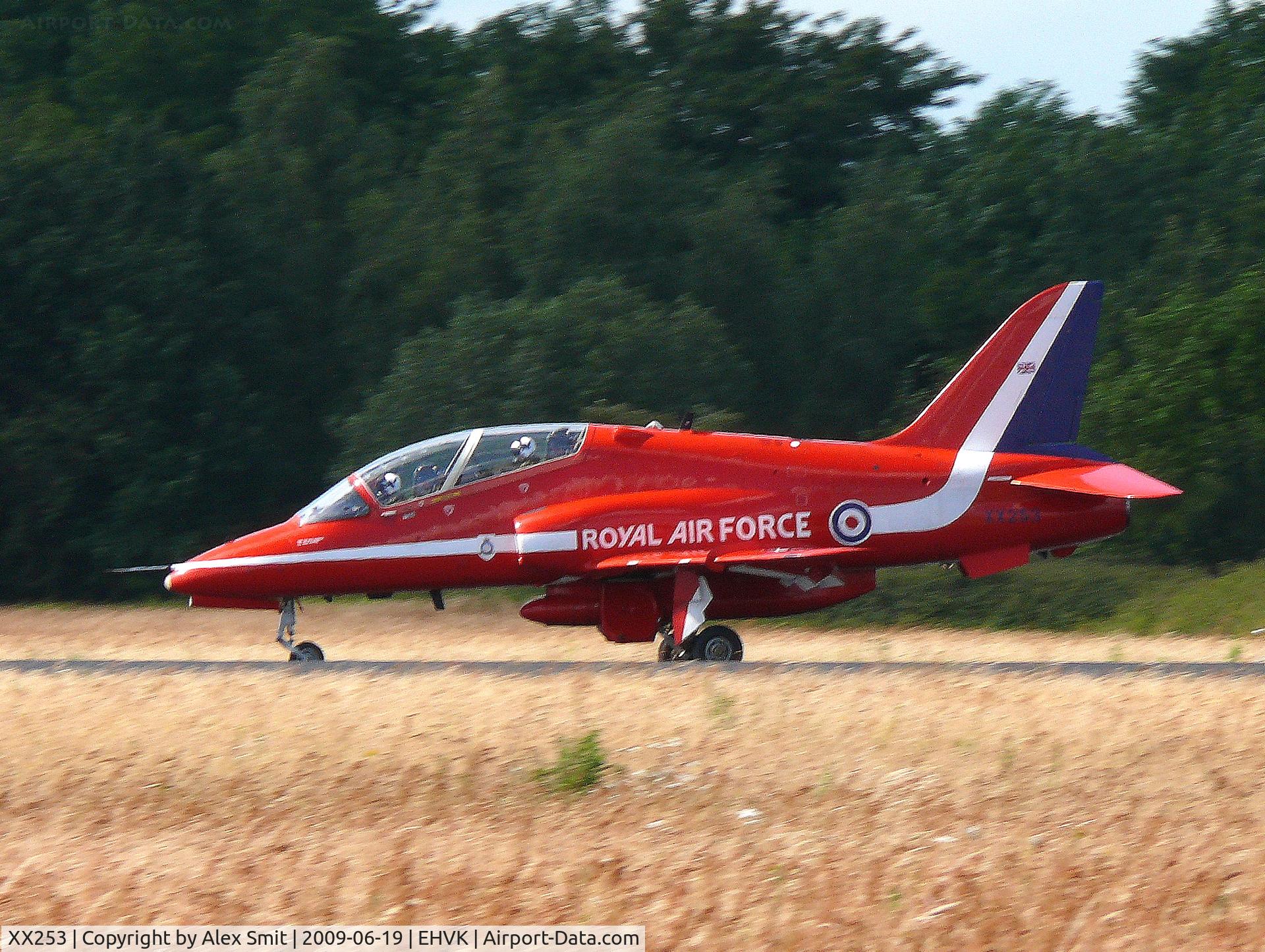 XX253, 1978 Hawker Siddeley Hawk T.1A C/N 089/312089, British Aerospace Hawk T1A XX253 Royal Air Force Red Arrows