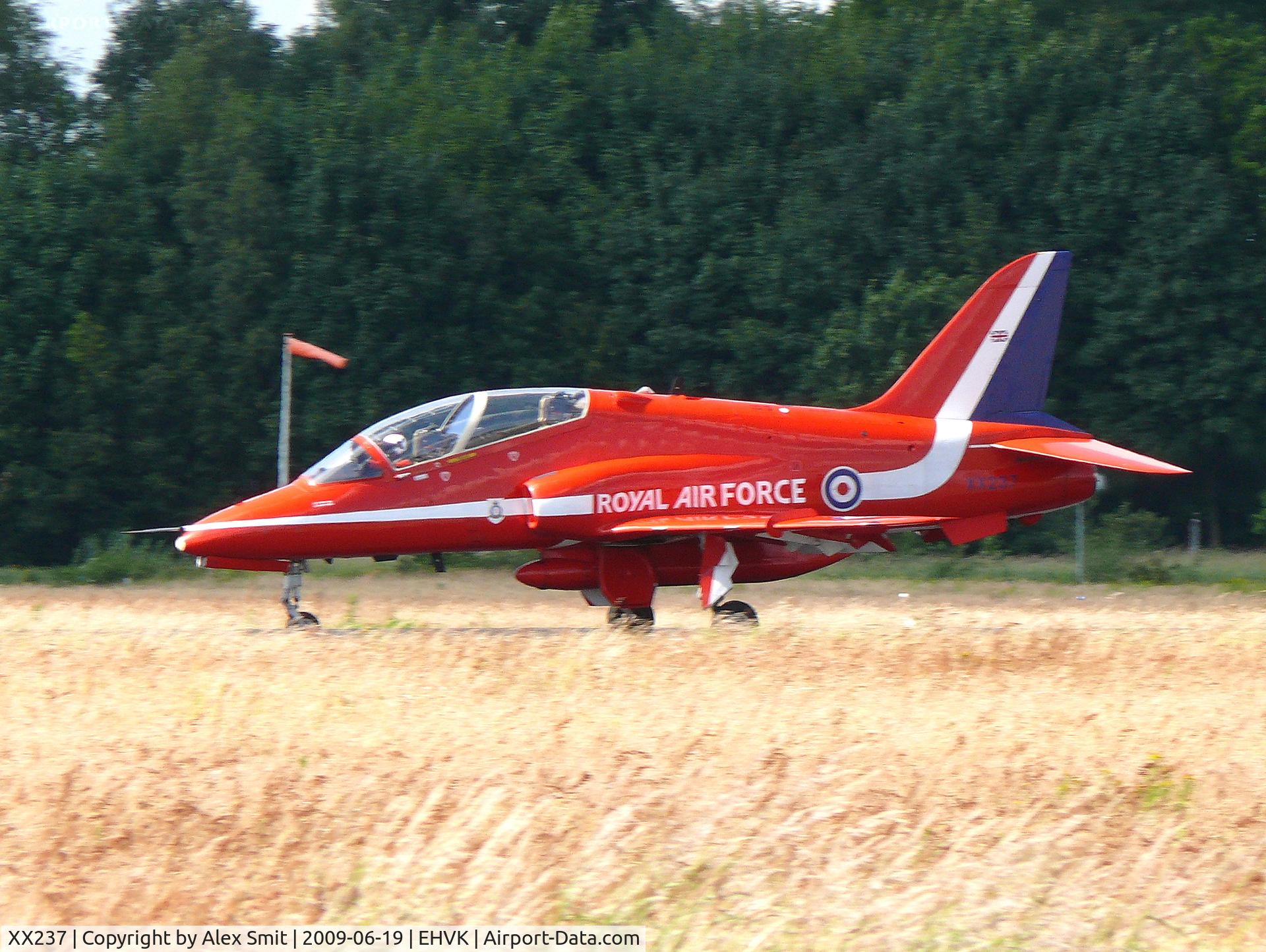 XX237, 1978 Hawker Siddeley Hawk T.1A C/N 073/312073, British Aerospace Hawk T1A XX237 Royal Air Force Red Arrows