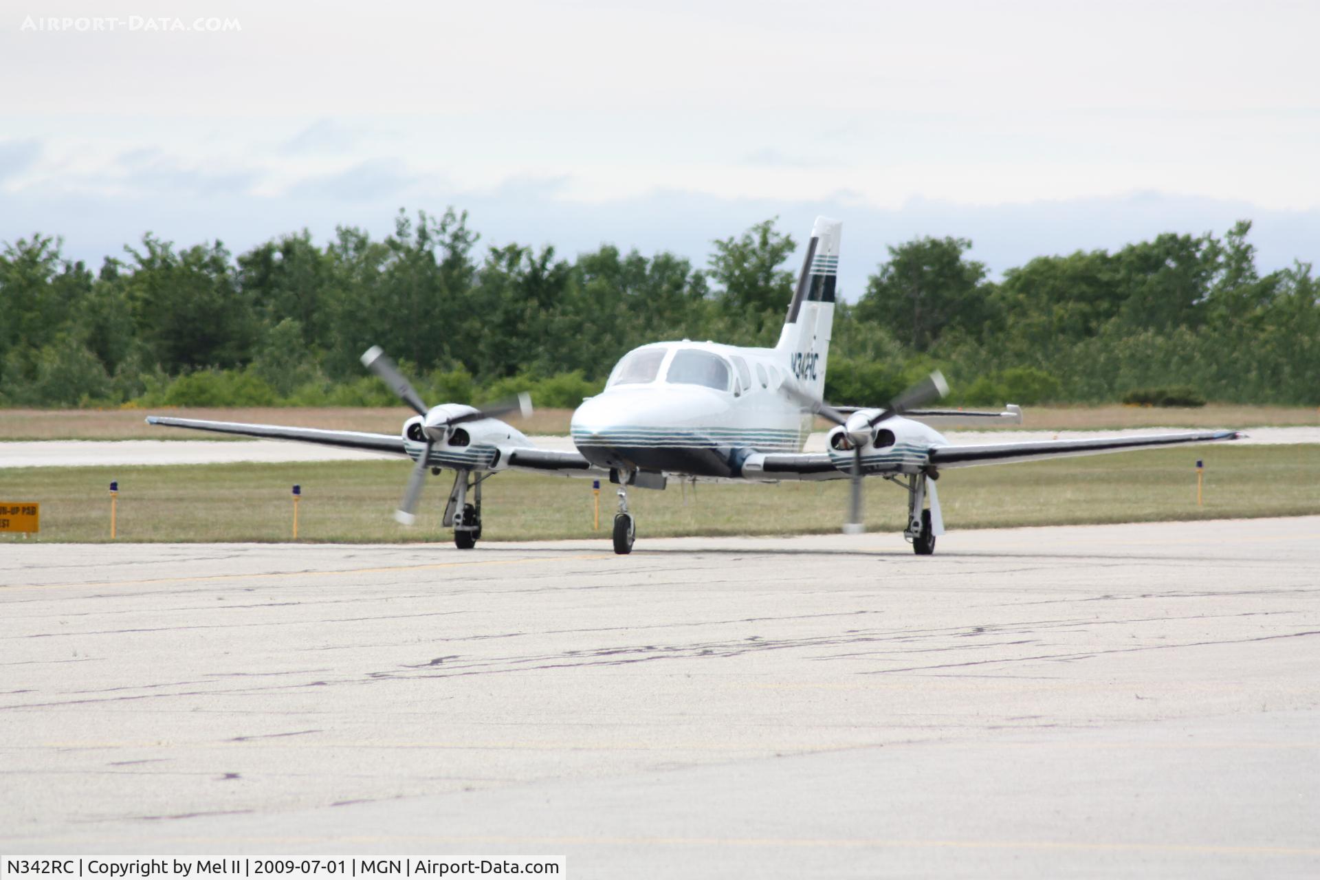 N342RC, 1982 Cessna 421C Golden Eagle C/N 421C-1243, Taxi To Parking