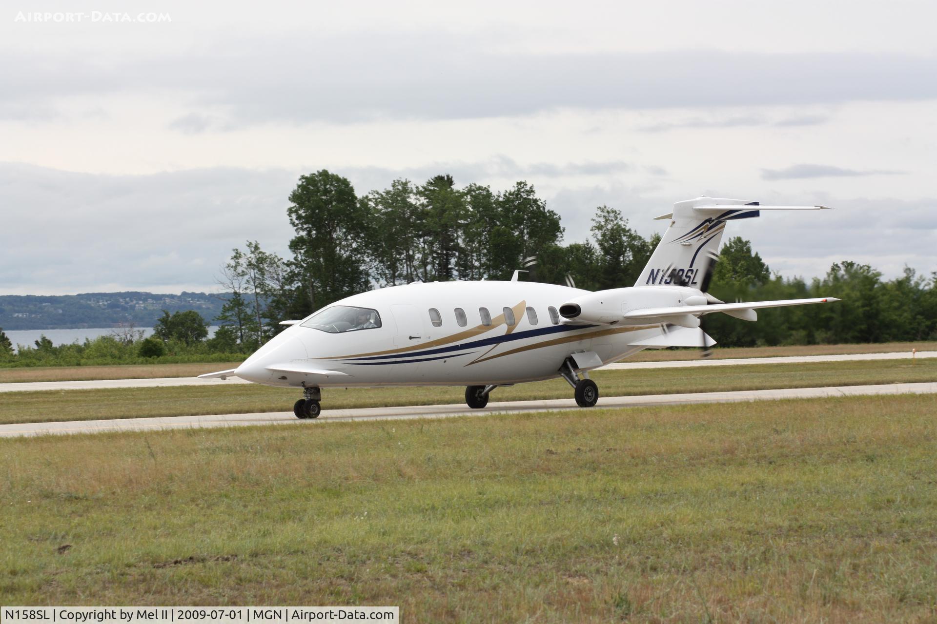 N158SL, 2006 Piaggio P-180 Avanti II C/N 1119, Taxi To Parking