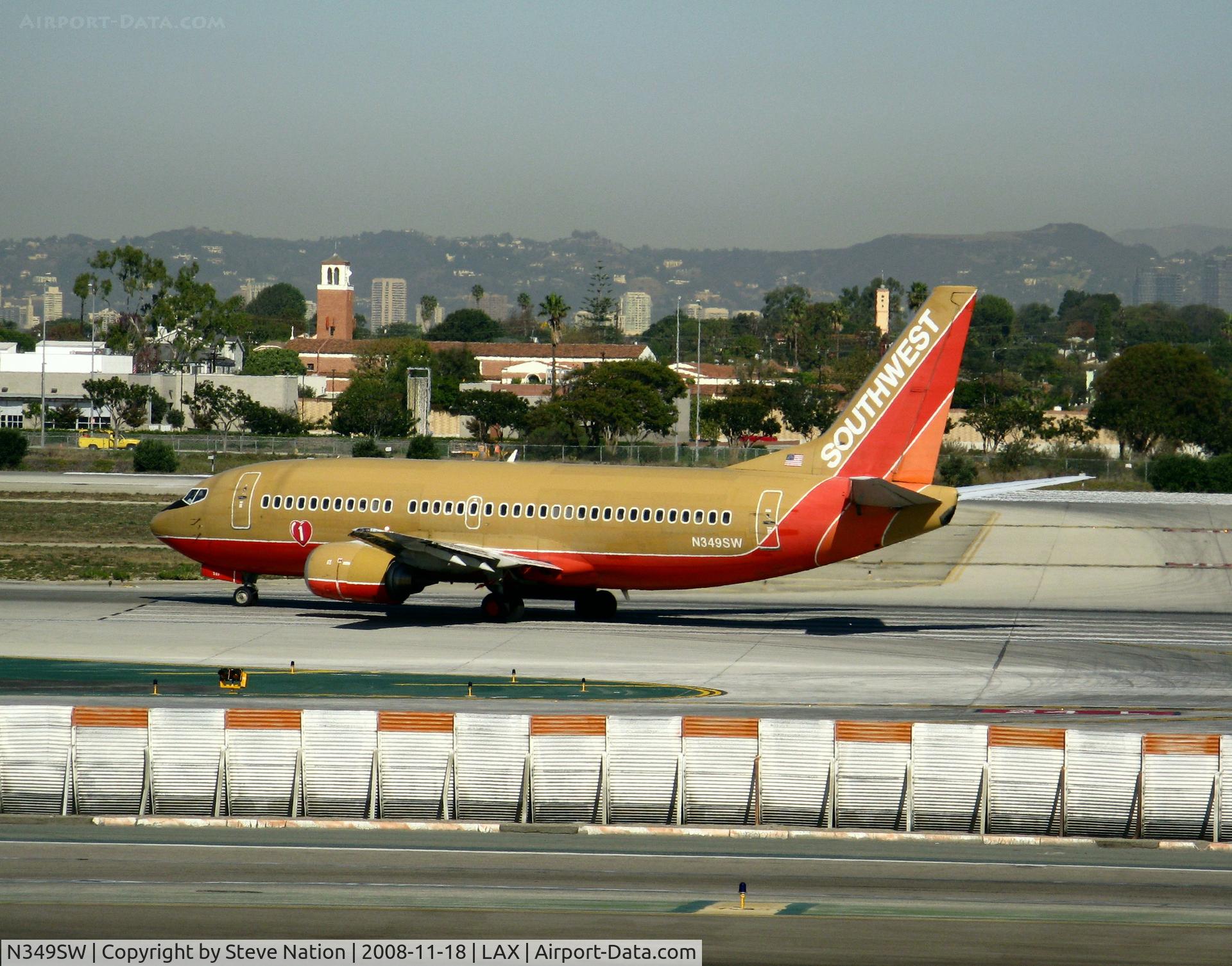 N323AS, 2004 Boeing 737-990 C/N 30021, Southwest 2004 Boeing 737-3H4 in old colors