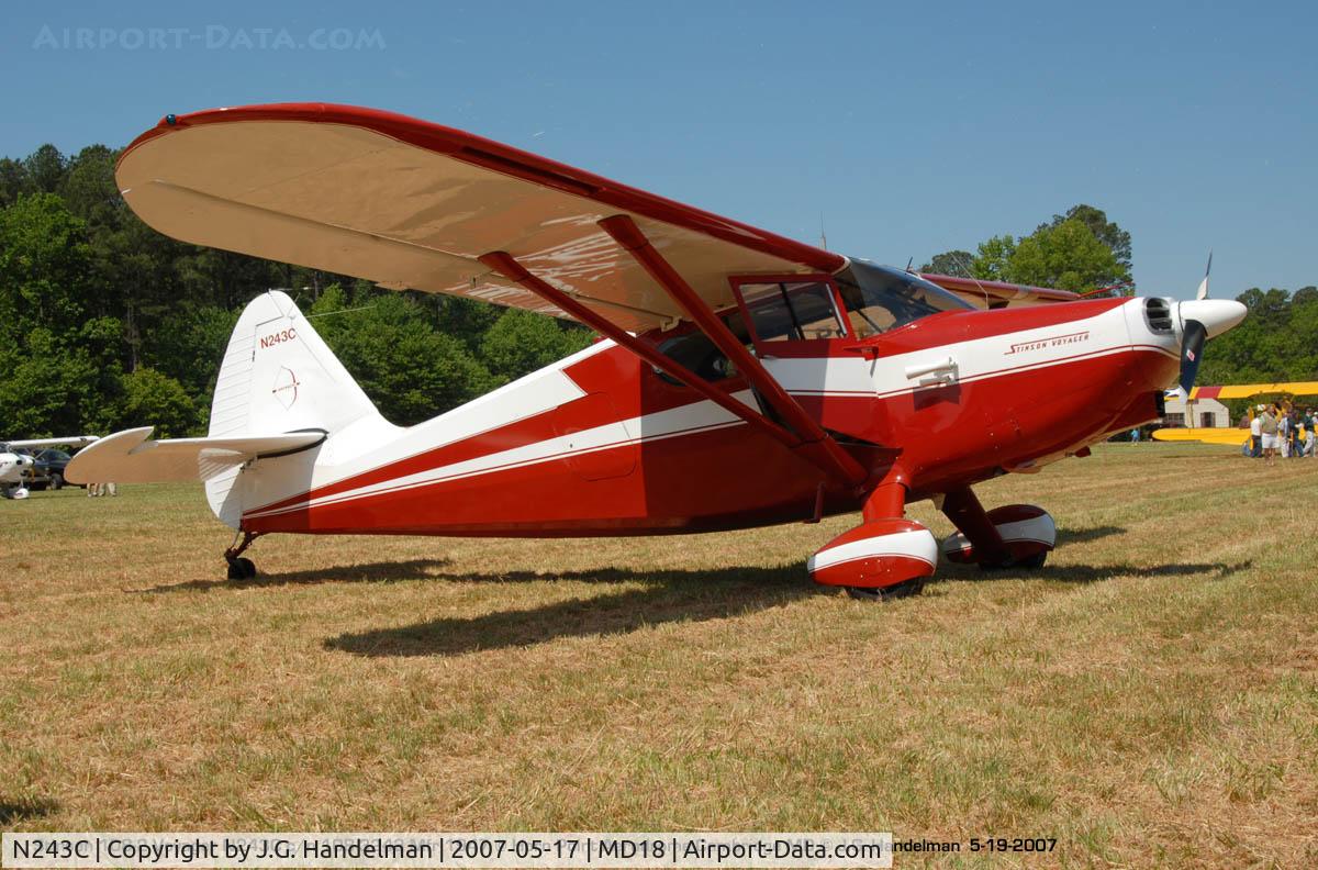 N243C, 1947 Stinson 108-2 Voyager C/N 108-3243, at Horn Point MD Fly In
