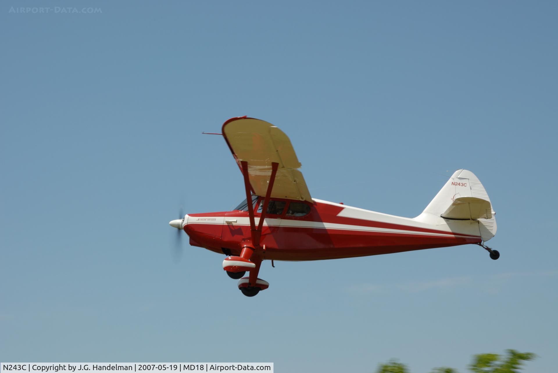 N243C, 1947 Stinson 108-2 Voyager C/N 108-3243, On take off from Horn Point MD