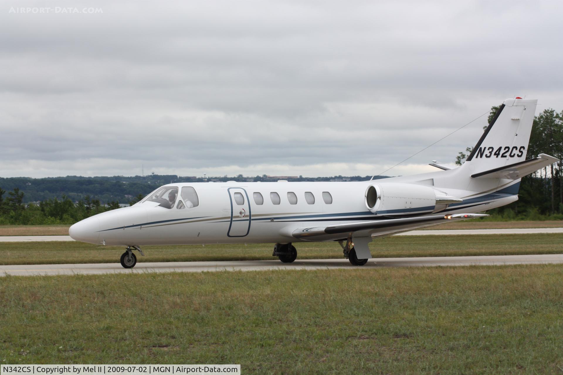 N342CS, 2005 Cessna 550 C/N 550-1101, FIV342 - KDET-KMGN - Taxi To Parking