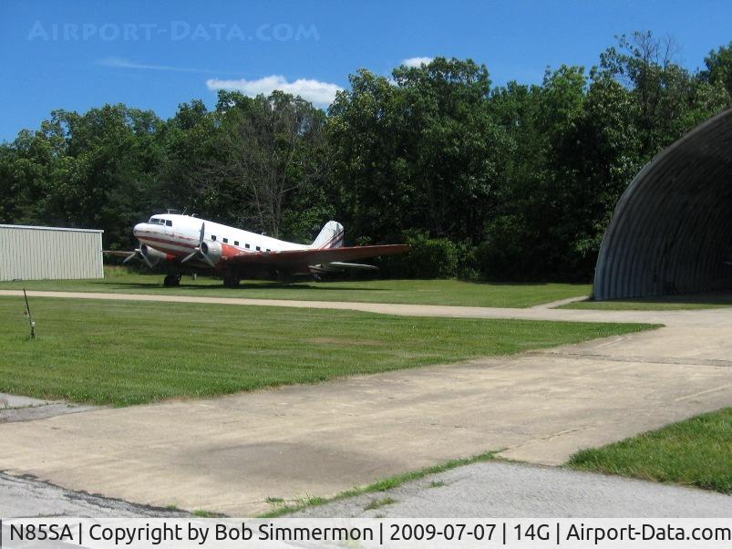 N85SA, 1943 Douglas DC3A C/N 11637, Parked at Fremont, Ohio.