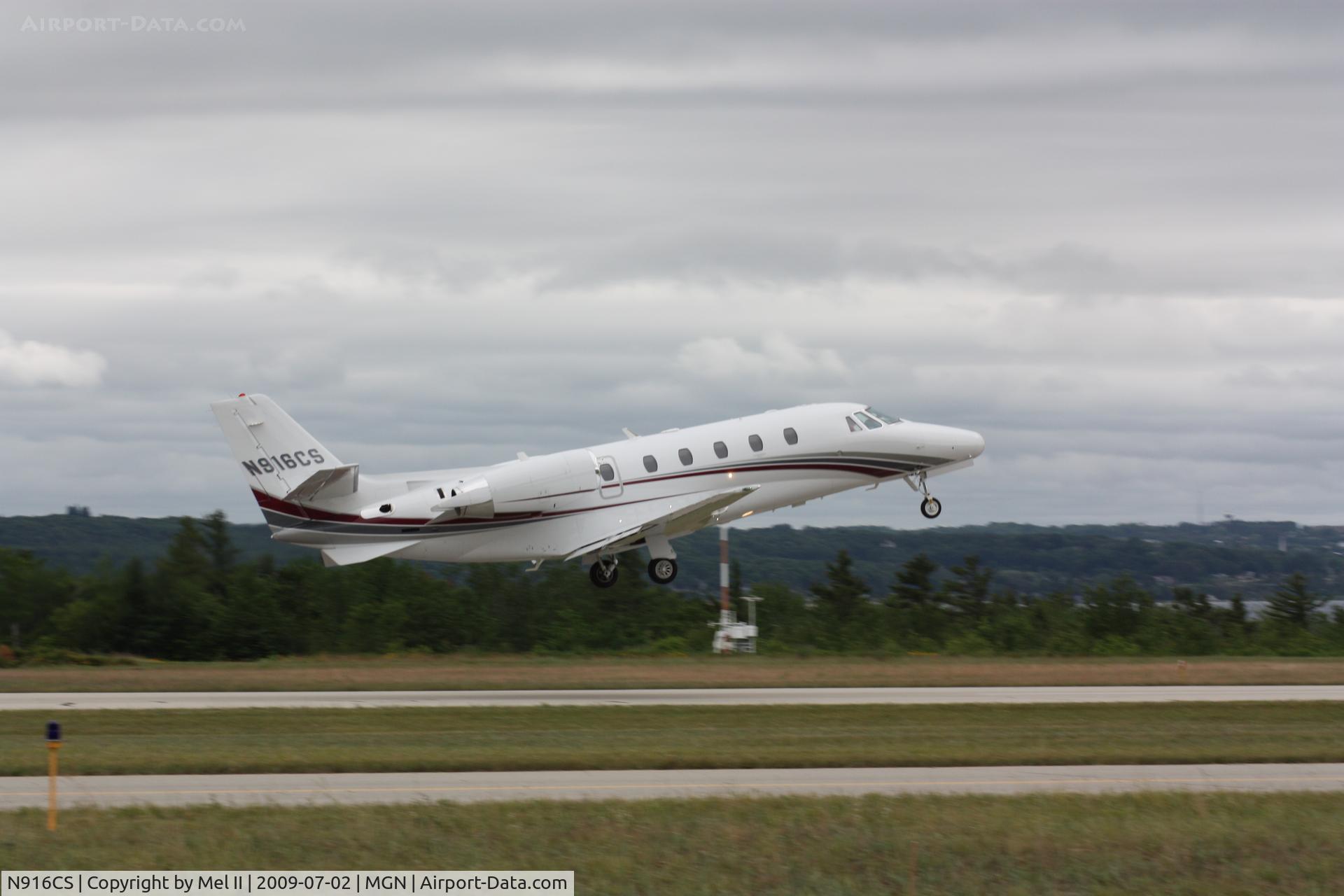 N916CS, 2006 Cessna 560XLS Citation Excel C/N 560-5625, Departing RWY 28