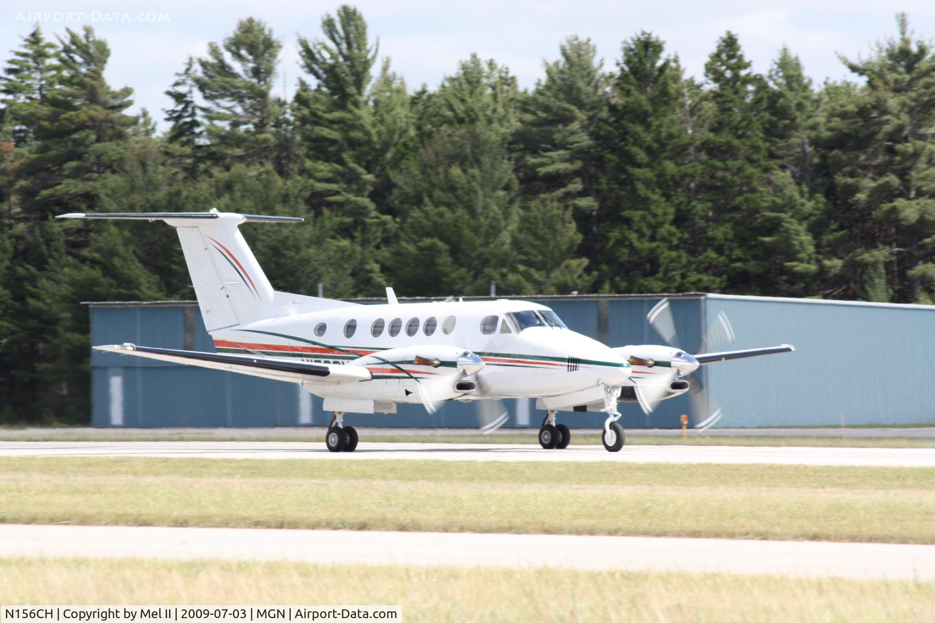 N156CH, 1989 Beech 300 Super King Air C/N FA-188, Departing RWY 28