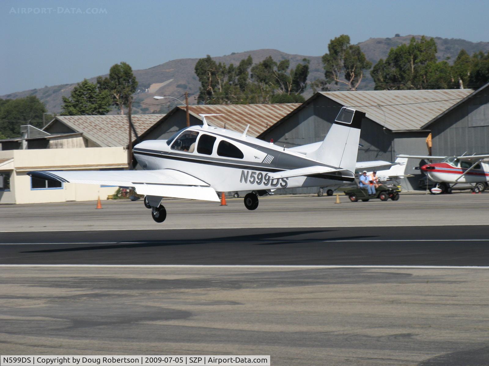 N599DS, 1967 Beech E33A Bonanza C/N CE-182, 1967 Beech E33A BONANZA, Continental IO-520-B 285 Hp, landing Rwy 22