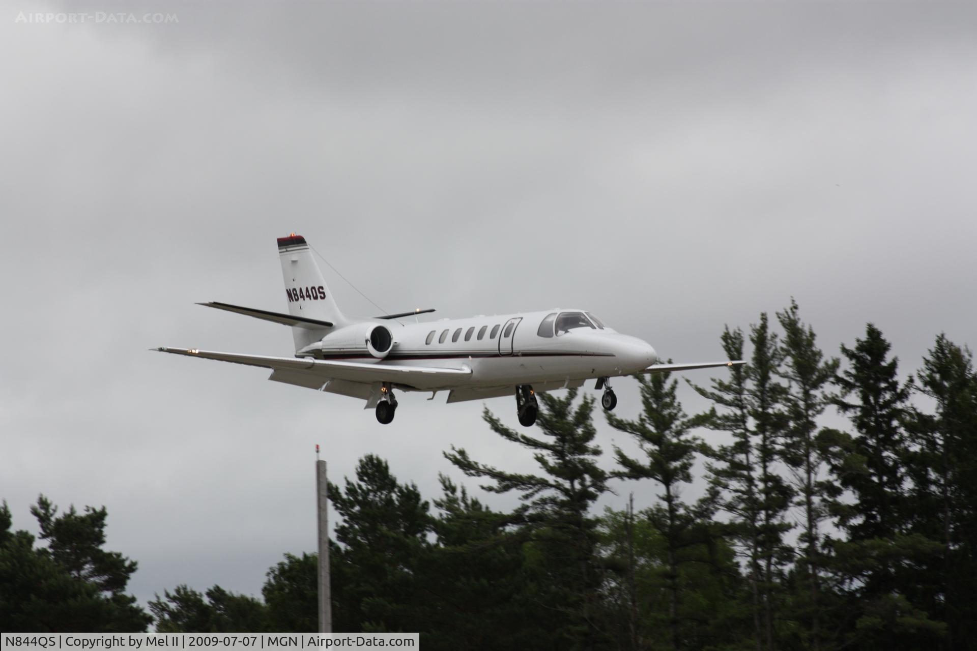 N844QS, 2002 Cessna 560 Citation Encore C/N 560-0629, EJA844 - KFHB-KMGN - Landing RWY 28