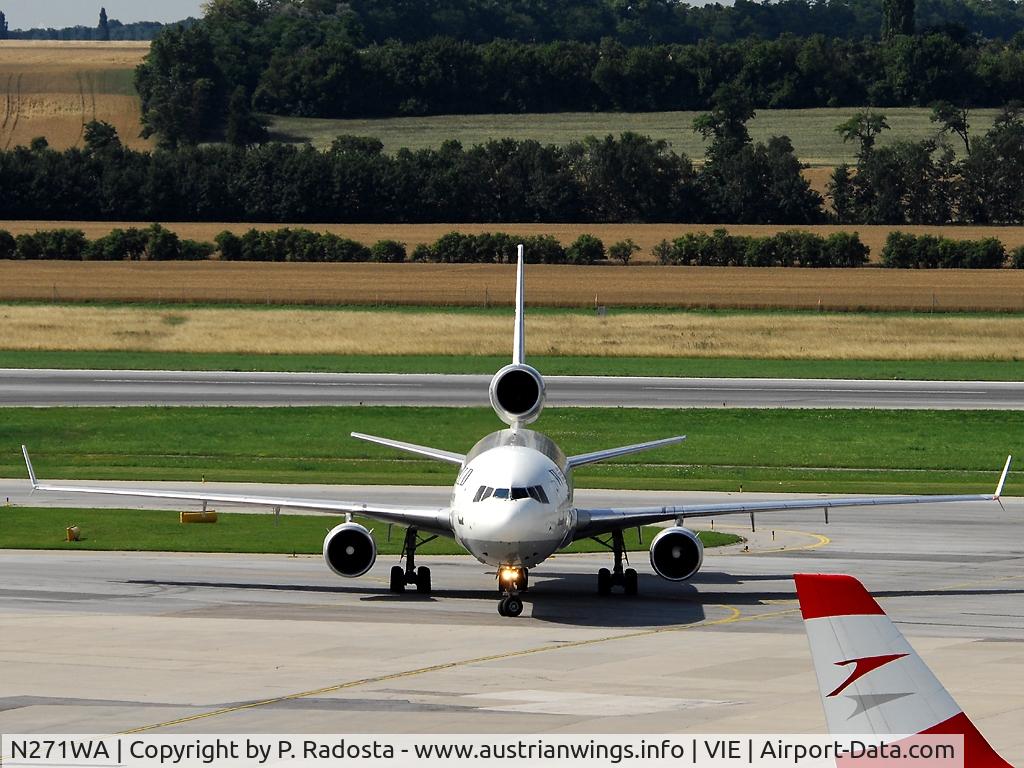 N271WA, 1992 McDonnell Douglas MD-11 C/N 48518, Very rare visitor in Vienna