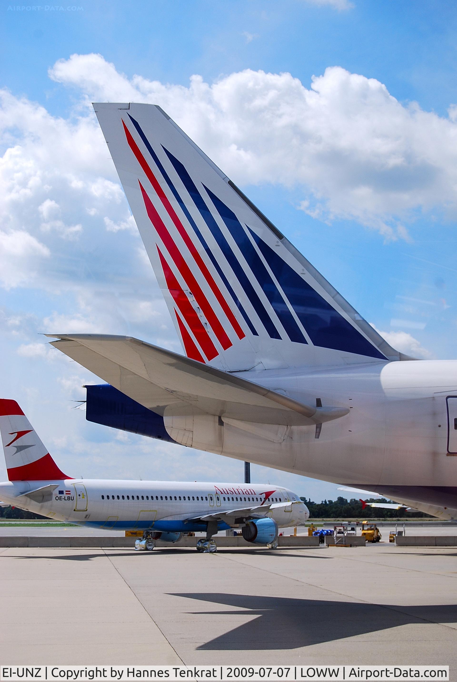 EI-UNZ, 1995 Boeing 777-222 C/N 26925, Tail of Transaero Boeing 777-200