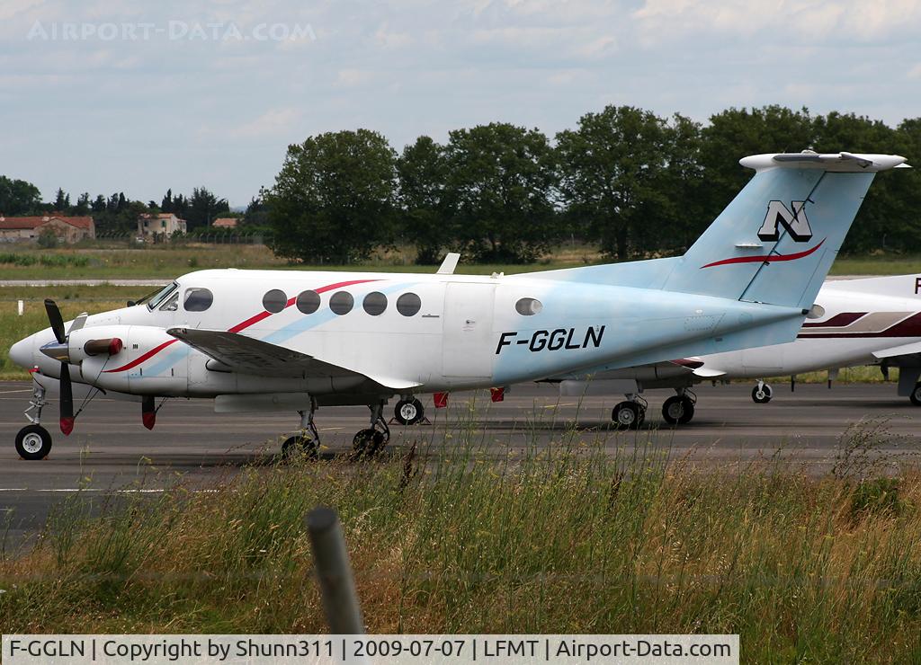 F-GGLN, 1979 Beech 200 King Air C/N BB-439, Parked at the General Aviation area...