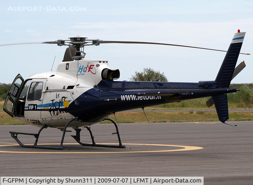 F-GFPM, Aerospatiale AS-350BA Ecureuil C/N 1833, Parked... Used for French Cycle Tour 2009