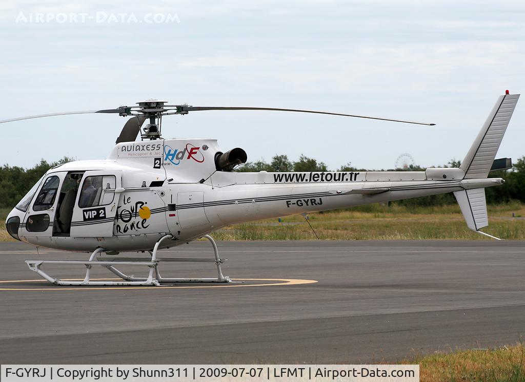 F-GYRJ, Aerospatiale AS-350B-2 Ecureuil C/N 2490, Parked... Used for French Cycle Tour 2009