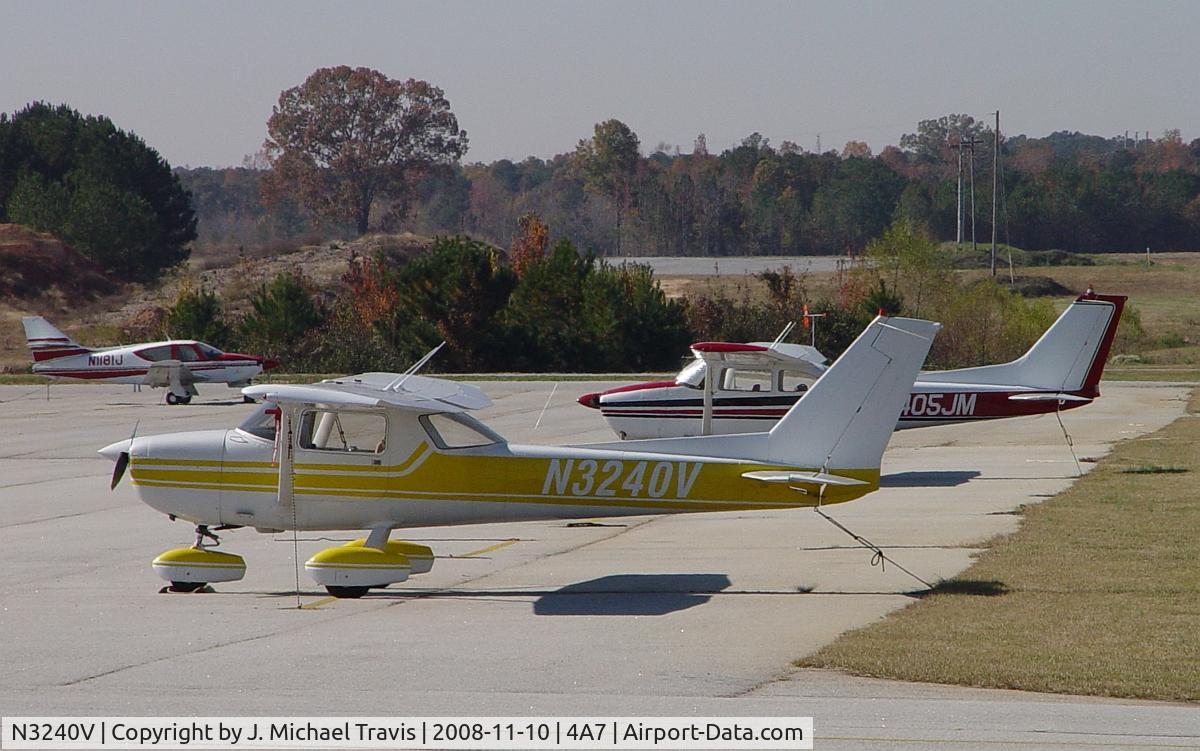 N3240V, 1974 Cessna 150M C/N 15076436, N3204V at 4A7