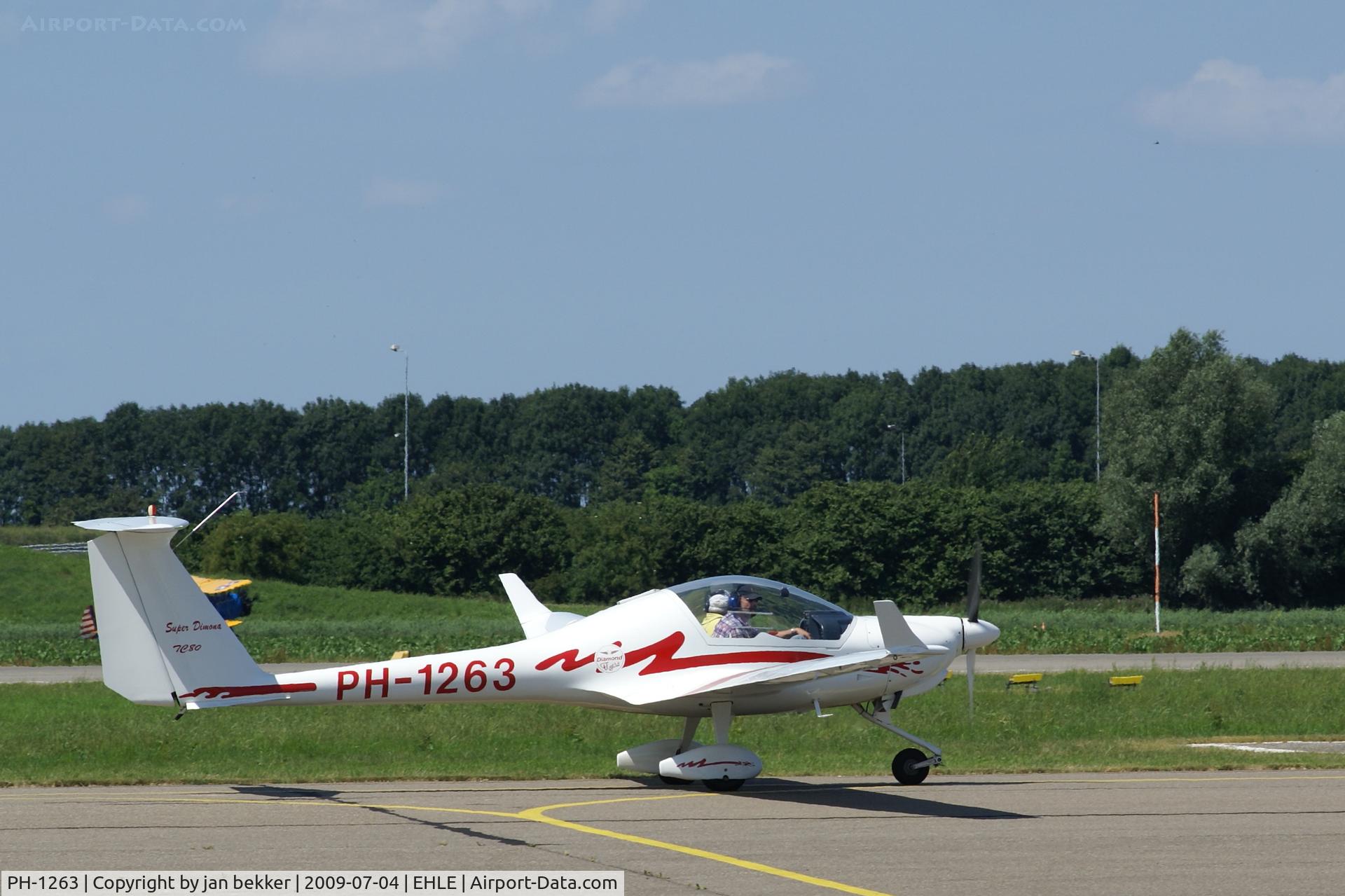 PH-1263, 2002 Diamond HK-36TC Super Dimona C/N 36711, Lelystad